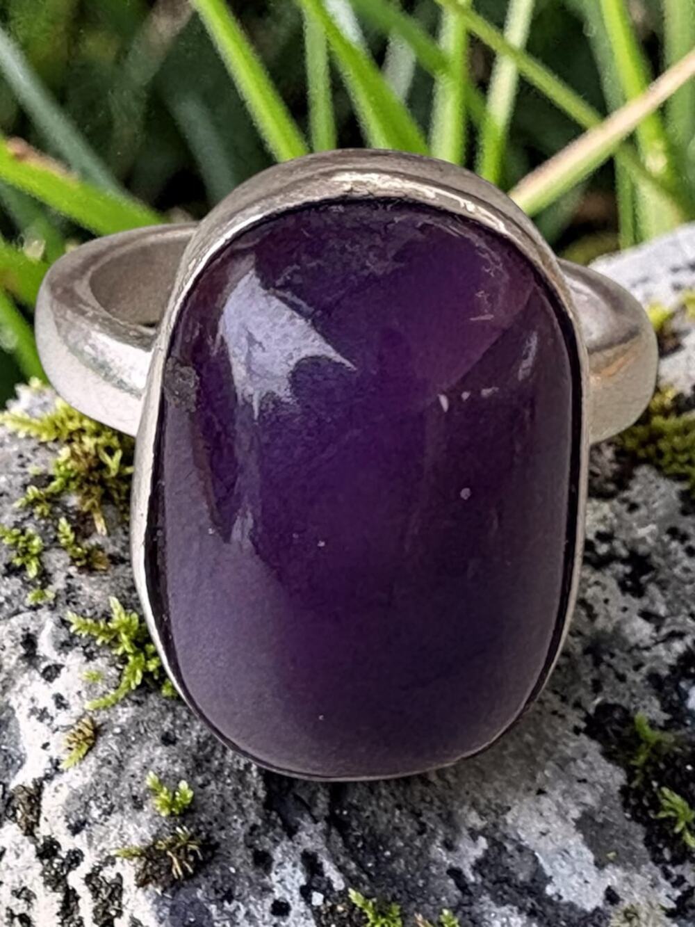 Vintage Sterling Silver Amethyst Distinctive Wide Band Statement Ring Bezel Set